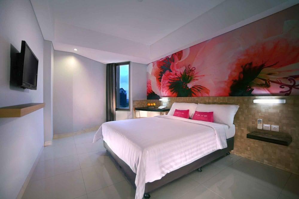 Aston Inn Pantai Losari Макасар Екстер'єр фото