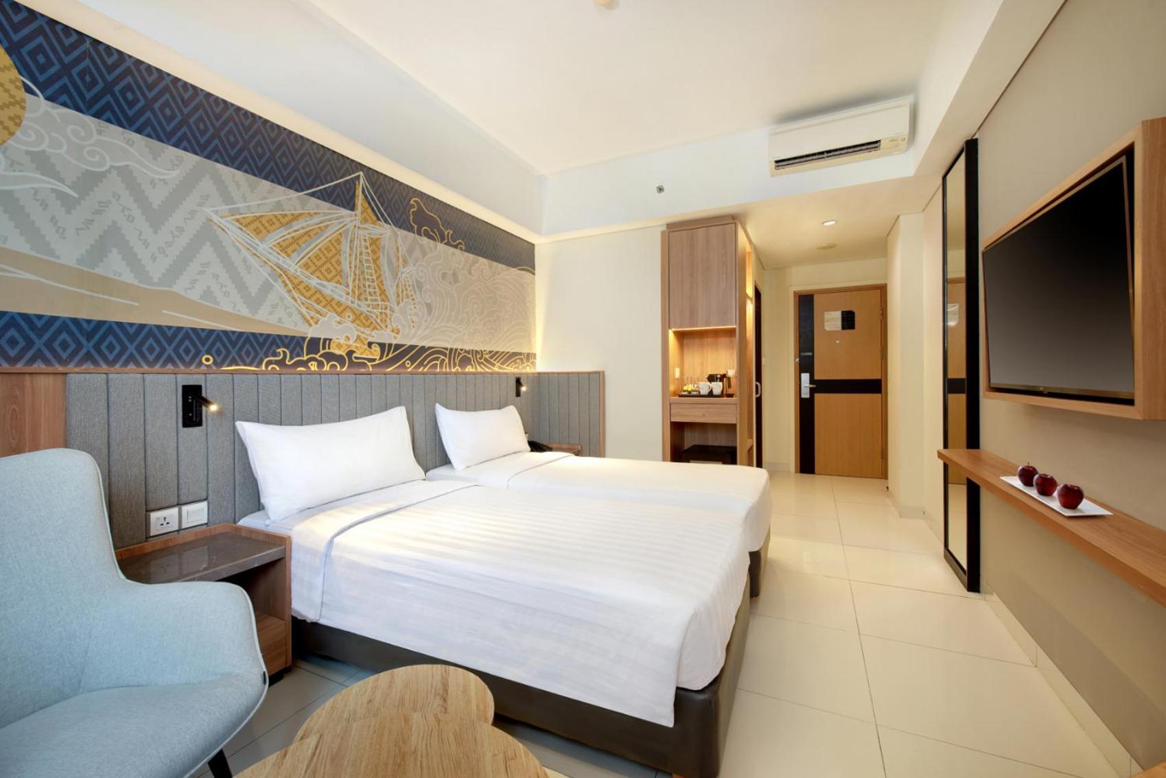 Aston Inn Pantai Losari Макасар Екстер'єр фото