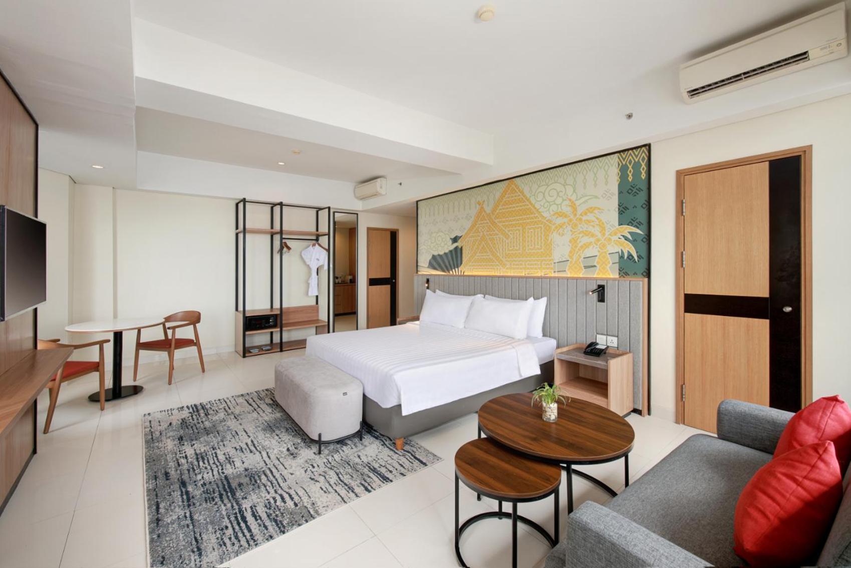 Aston Inn Pantai Losari Макасар Екстер'єр фото