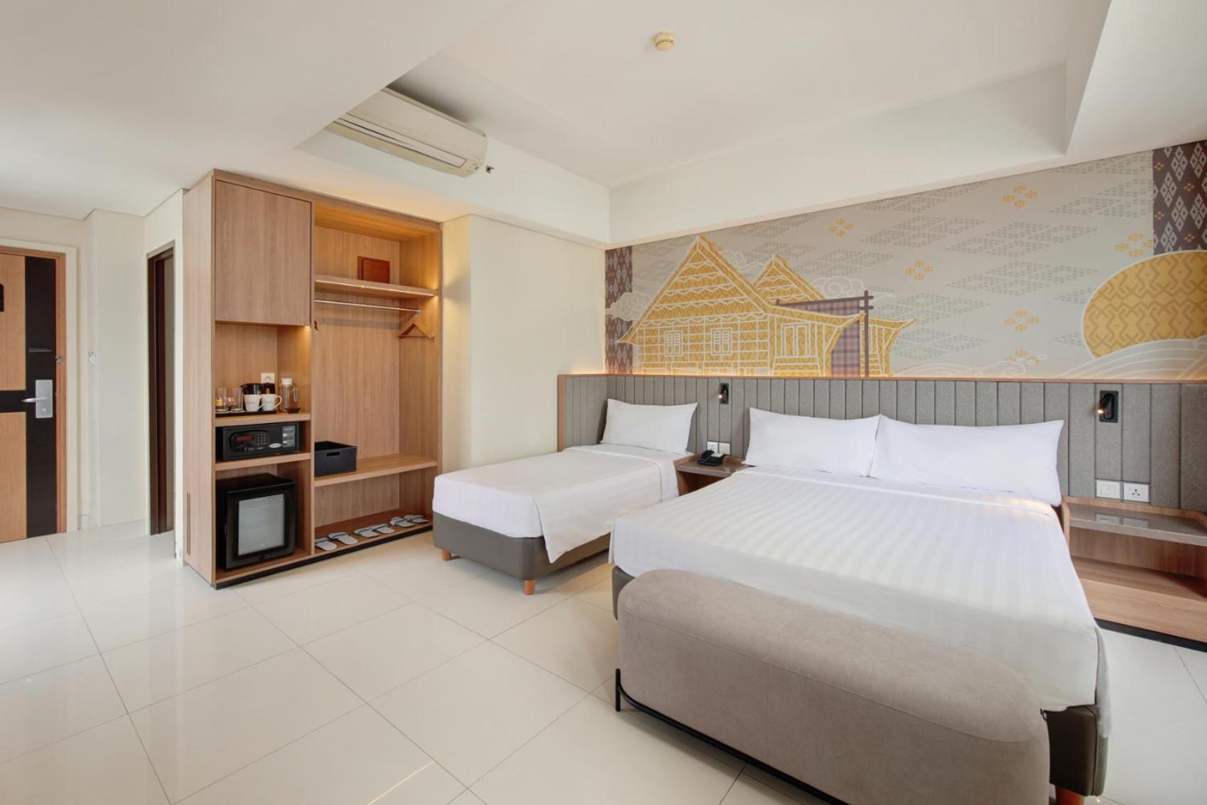 Aston Inn Pantai Losari Макасар Екстер'єр фото