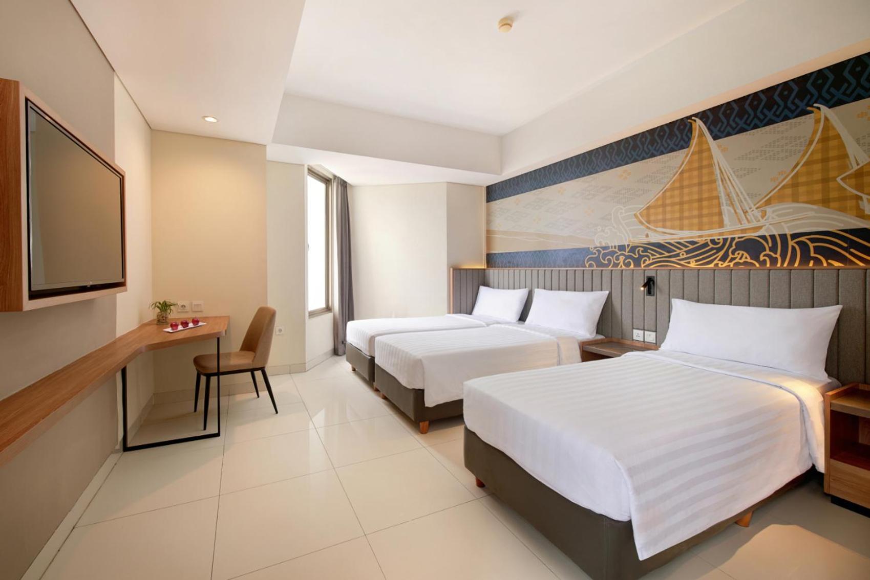 Aston Inn Pantai Losari Макасар Екстер'єр фото